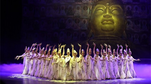 中國(guó)經(jīng)典舞劇《絲路花雨》蘭州駐場(chǎng)常態(tài)化演出正式開啟